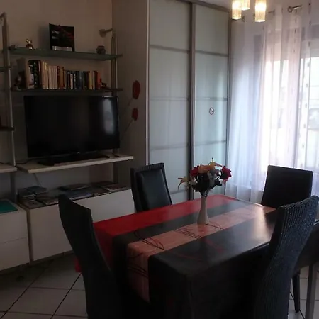 Voltaire Vakantiehuis Sotteville-lès-Rouen